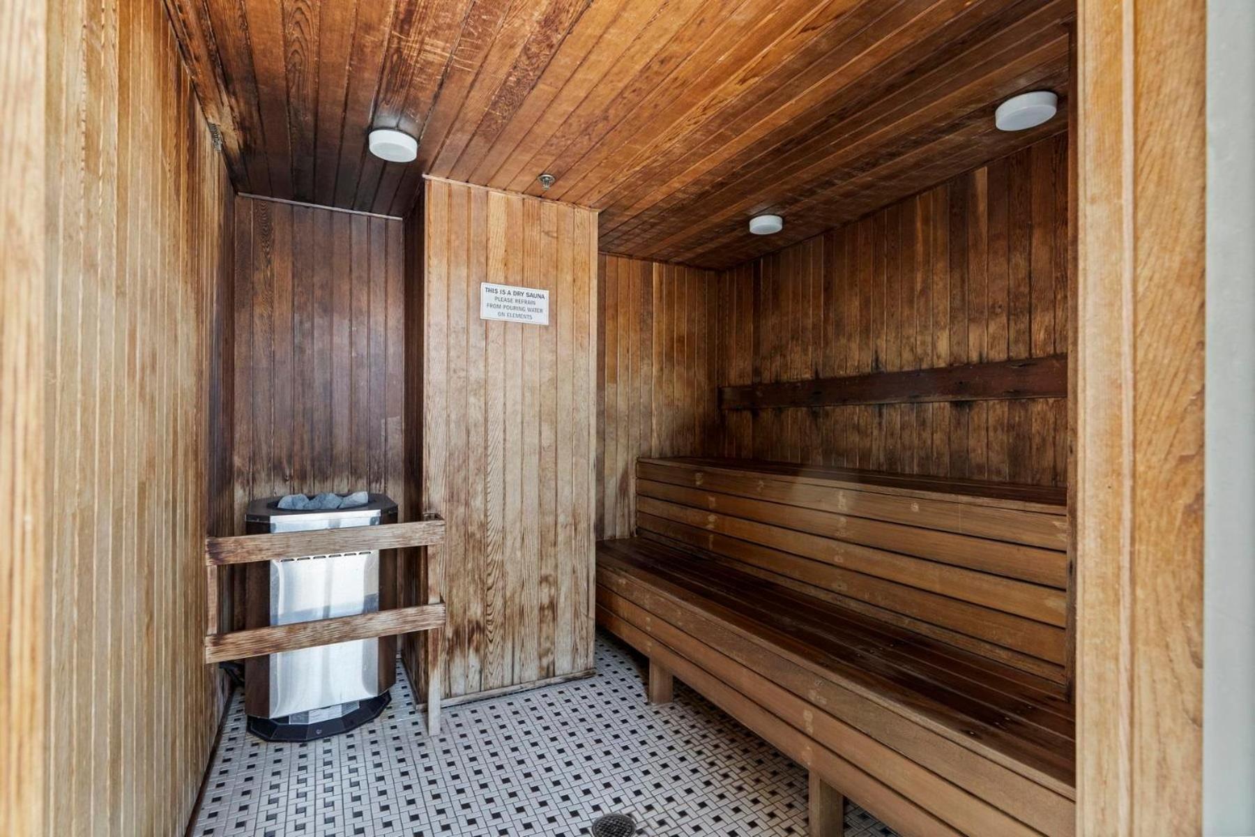 Amazing Views ! Leather Furniture ! Cozy Condo! Vancouver Exterior photo